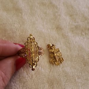 18k gold ring with 14k pendant